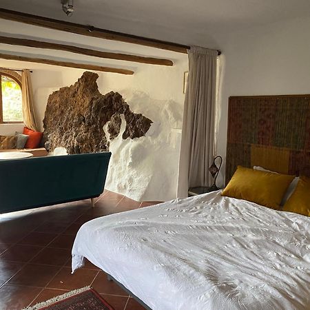 Rustic Apartment In 란야론 외부 사진